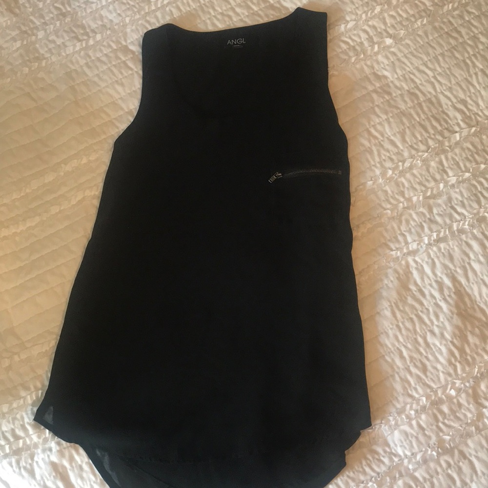 Black Angl top size small